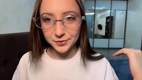 LisaWens online show from February 4, 2026, 3:29 pm