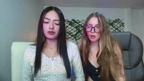 Sophi  online show from April 9, 2026, 1:05 am