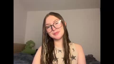 Sophi  online show from May 8, 2026, 10:15 pm