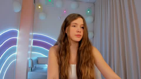 velvet_cherry online show from February 7, 2025, 3:30 pm