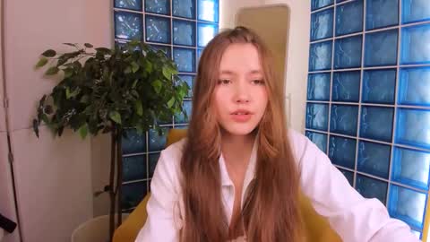 Snapshot of velvet_cherry chatting on October 12, 2025, 3:33 pm velvet_cherry online show from October 12, 2025, 3:33 pm