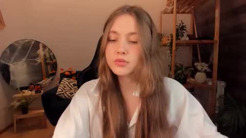 Snapshot of velvet_cherry chatting on October 26, 2025, 3:29 pm velvet_cherry online show from October 26, 2025, 3:29 pm