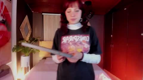 Isabella  online show from February 19, 2026, 11:28 am