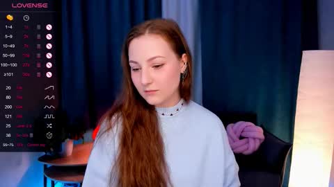 Mia online show from November 28, 2025, 9:12 am