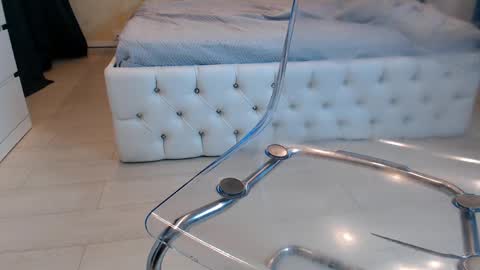 velvetmarsha online show from December 18, 2024, 1:23 pm