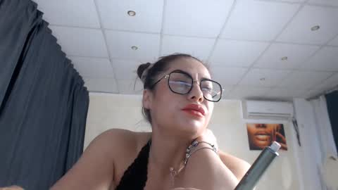 velvetmarsha online show from December 23, 2024, 7:06 am