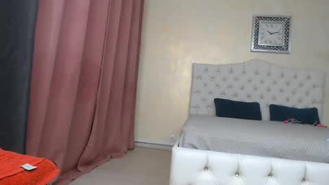 velvetmarsha online show from September 11, 2025, 5:51 am