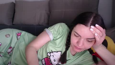 velvetmoon123 online show from February 28, 2026, 7:09 am