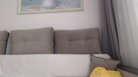 velvetmoon123 online show from April 24, 2026, 6:27 am