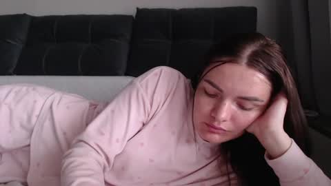 velvetmoon123 online show from May 9, 2026, 8:52 am