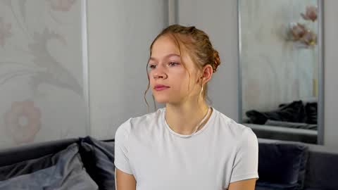 Snapshot of velvetrisque chatting on September 24, 2025, 7:23 am Kelly online show from September 24, 2025, 7:23 am