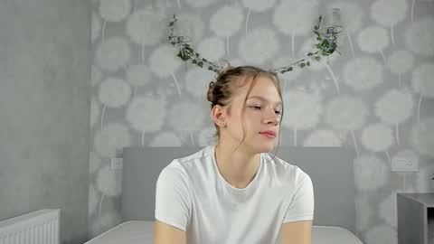 Snapshot of velvetrisque chatting on November 18, 2025, 8:30 am Kelly online show from November 18, 2025, 8:30 am