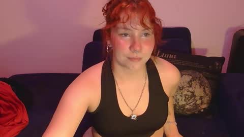 velvetsunflower online show from September 11, 2025, 2:55 am