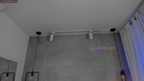 velvettease_ online show from May 28, 2026, 12:46 pm