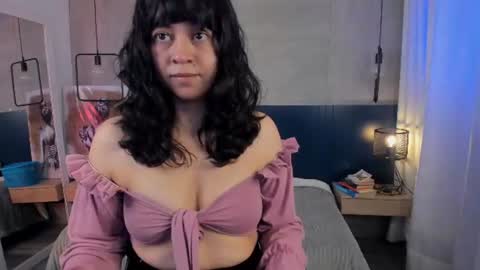 velvettease_ online show from July 11, 2026, 1:14 pm