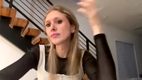 VelvetTGirl online show from January 9, 2026, 11:57 am