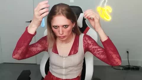 Snapshot of velvettgirl chatting on February 9, 2026, 8:35 pm VelvetTGirl online show from February 9, 2026, 8:35 pm