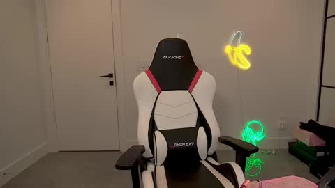 Snapshot of velvettgirl chatting on February 26, 2026, 11:37 pm VelvetTGirl online show from February 26, 2026, 11:37 pm