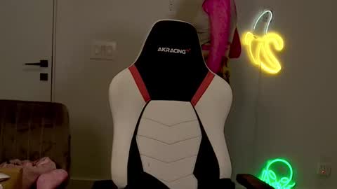 Snapshot of velvettgirl chatting on March 5, 2026, 5:03 am VelvetTGirl online show from March 5, 2026, 5:03 am