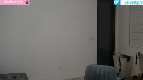Snapshot of velvettgirl chatting on June 9, 2026, 7:42 am VelvetTGirl online show from June 9, 2026, 7:42 am