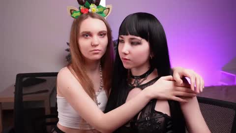 Snapshot of velvetvalkyries chatting on December 22, 2024, 1:55 pm CLEOshort hair TIna long hair online show from December 22, 2024, 1:55 pm