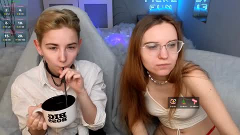 Snapshot of velvetvalkyries chatting on January 4, 2025, 1:53 pm CLEOshort hair TIna long hair online show from January 4, 2025, 1:53 pm