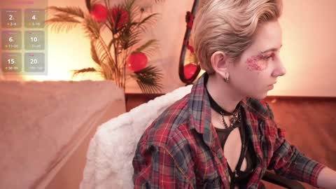 Snapshot of velvetvalkyries chatting on February 8, 2025, 3:00 pm CLEOshort hair TIna long hair online show from February 8, 2025, 3:00 pm