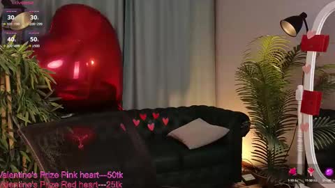 Snapshot of velvetvalkyries chatting on February 15, 2025, 6:12 pm CLEOshort hair TIna long hair online show from February 15, 2025, 6:12 pm