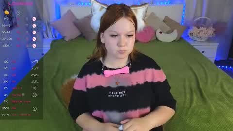 velvetvixonx online show from September 8, 2025, 6:29 pm