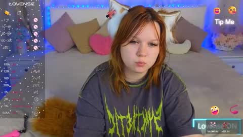 velvetvixonx online show from September 15, 2025, 6:41 pm