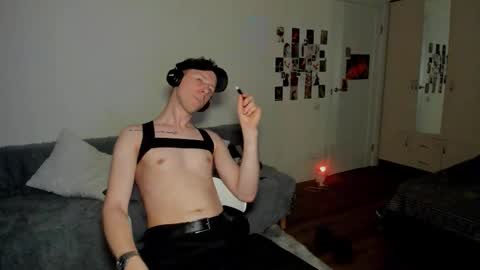 Snapshot of vence_dor chatting on March 16, 2026, 9:30 pm Vence online show from March 16, 2026, 9:30 pm