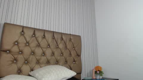 veneno hot online show from December 7, 2024, 9:55 pm