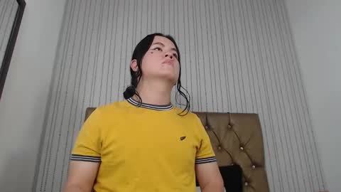 veneno hot online show from December 16, 2024, 10:56 pm