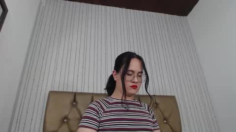 veneno hot online show from December 19, 2024, 5:18 pm