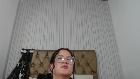 veneno hot online show from December 30, 2024, 8:15 pm
