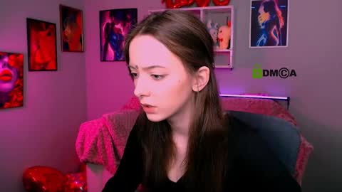 venezia_barton online show from March 11, 2026, 10:32 am