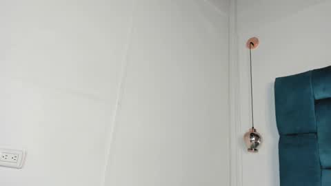 venezolana_caro online show from February 1, 2026, 12:15 pm