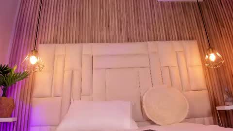 Snapshot of venezsofia chatting on June 15, 2026, 5:37 pm venez sofia online show from June 15, 2026, 5:37 pm