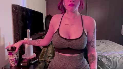 Snapshot of venicebtch666 chatting on October 13, 2025, 11:32 am Lanna   online show from October 13, 2025, 11:32 am