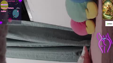 HI IM VENUS SMALL BOOBS  BIG HEART WARM PUSSY online show from November 6, 2025, 3:07 am