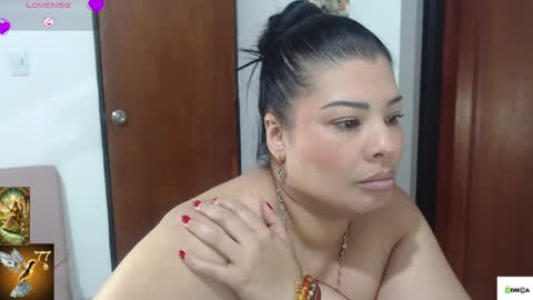 HI IM VENUS SMALL BOOBS  BIG HEART WARM PUSSY online show from May 16, 2026, 12:07 am