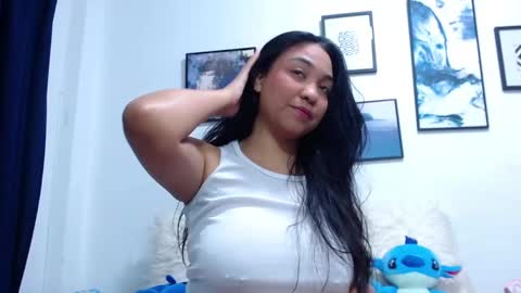 Snapshot of venus_0110 chatting on January 22, 2025, 5:05 am Venus Veracruz online show from January 22, 2025, 5:05 am