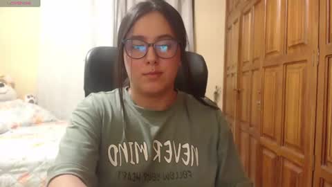 Venus online show from June 28, 2026, 1:44 am