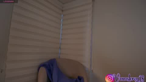 Venus online show from November 12, 2025, 9:14 pm