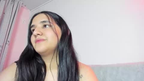 Snapshot of venus_naughty_1 chatting on October 7, 2025, 12:52 am Sofi online show from October 7, 2025, 12:52 am