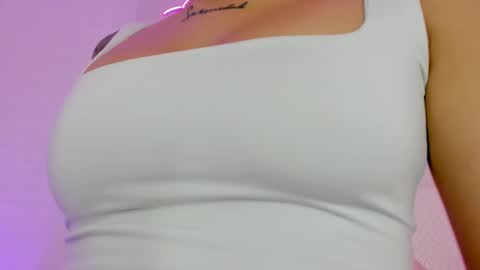 venus_nite online show from October 26, 2025, 9:53 pm