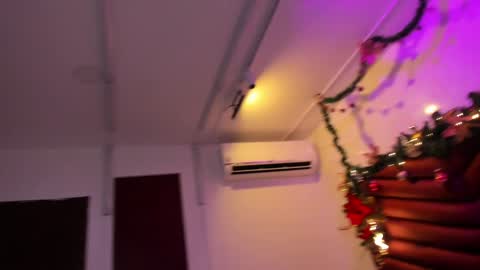   online show from December 21, 2024, 3:31 pm