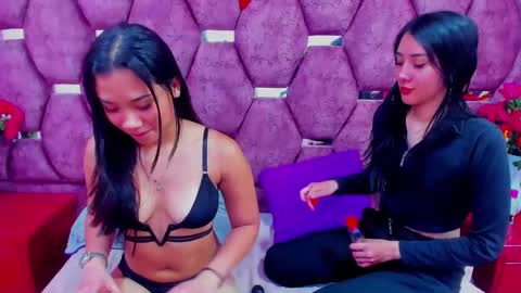 Snapshot of venusandartemis chatting on January 4, 2025, 3:39 pm VenusAndArtemis online show from January 4, 2025, 3:39 pm