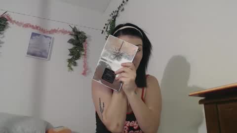 Miss Venus online show from May 7, 2026, 4:34 pm