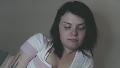 Miss Venus online show from May 13, 2026, 2:42 am